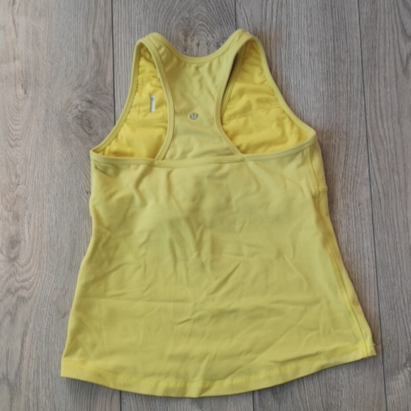 Lululemon medium tank top - Picture 2 of 2